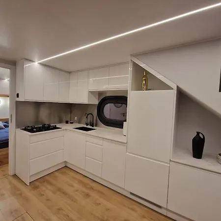 Waterbliss Úszó hotel Berlin